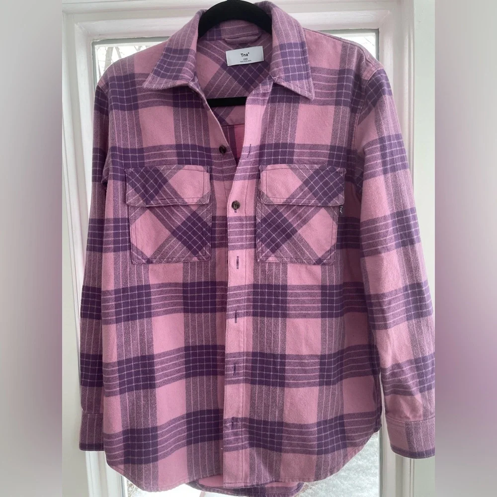 2-Aritzia TNA Plaid Oversized Button-Up Shirt -2 items - Picture 1 of 10